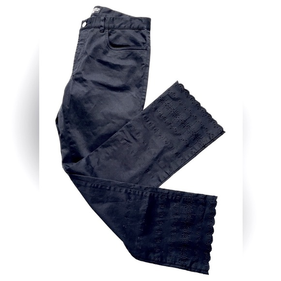 POLO JEANS CO.
RALPH LAUREN Flare Jeans W/ Embroidered Hem Size 10 - Picture 1 of 9